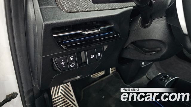 Kia EV6 2023 — photo 29