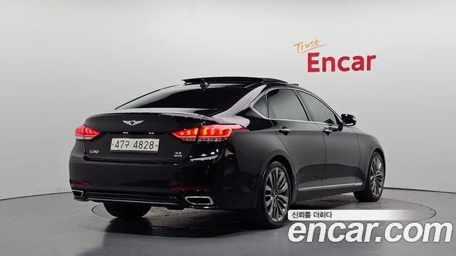 Genesis G80 2018 — photo 2
