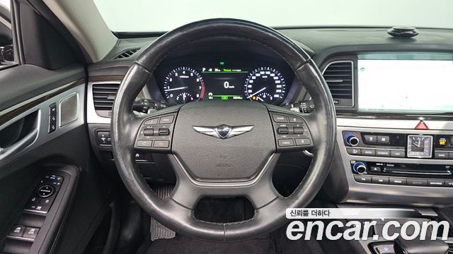 Genesis G80 2018 — photo 19