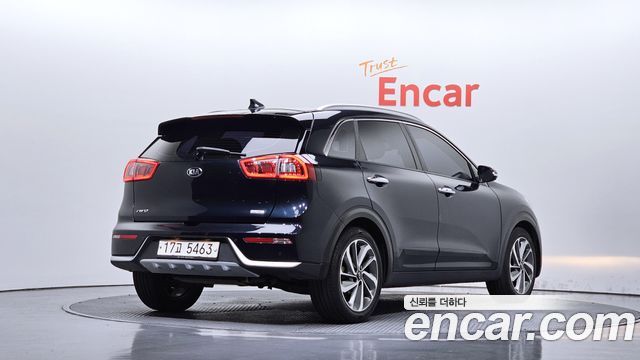 Kia Niro 2018 — photo 2