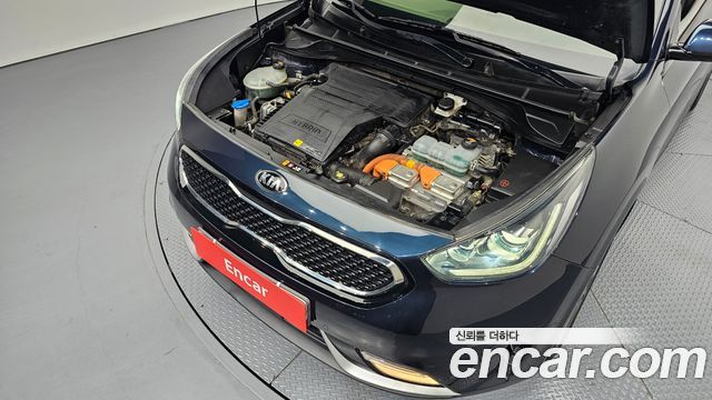 Kia Niro 2018 — photo 6
