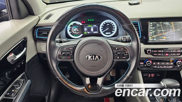 Kia Niro 2018 — photo 19