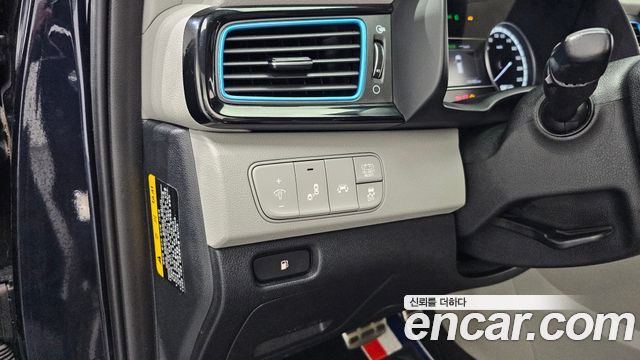 Kia Niro 2018 — photo 23