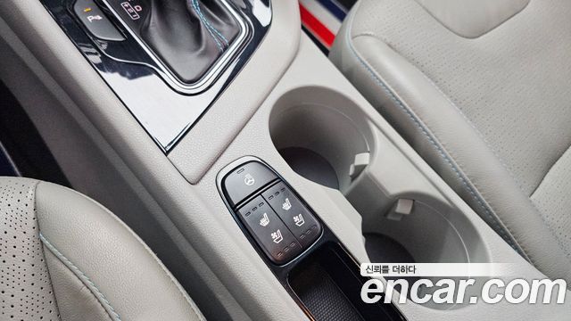Kia Niro 2018 — photo 24