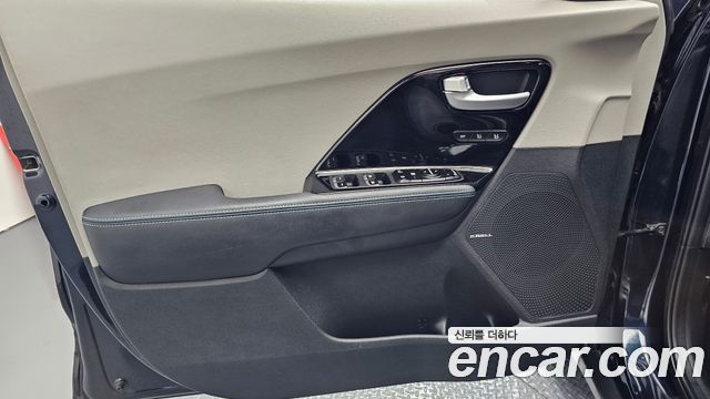 Kia Niro 2018 — photo 14