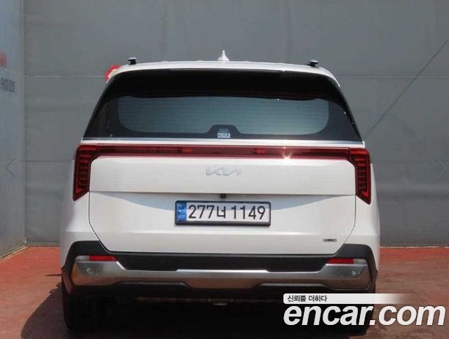 Kia Canival 2024 — photo 3