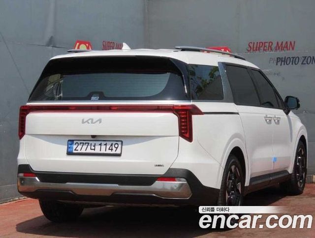 Kia Canival 2024 — photo 4