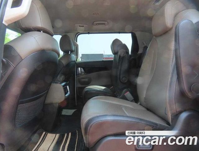 Kia Canival 2024 — photo 5