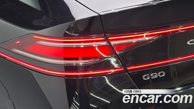 Genesis G90 2022 — photo 9