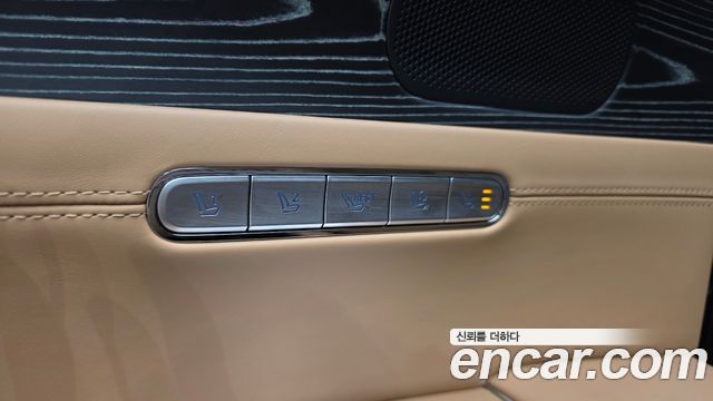 Genesis G90 2022 — photo 29