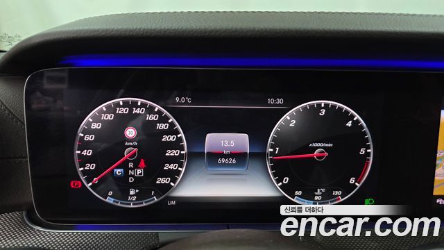 Mercedes-Benz CLS-Class 2019 — photo 11
