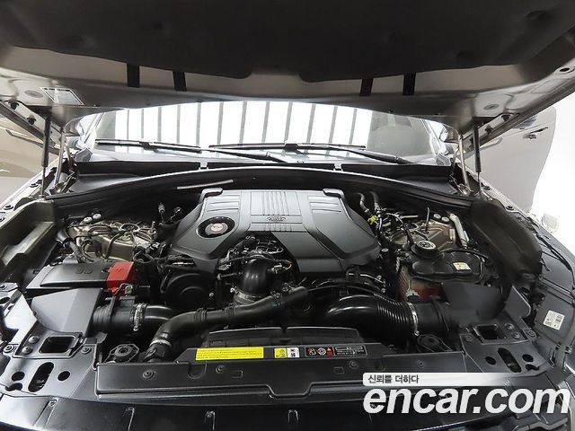 Land Rover Range Rover Velar 2018 — photo 6