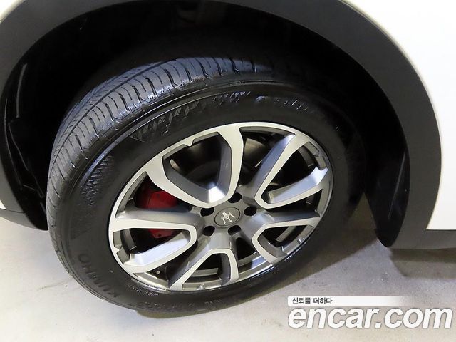 Maserati Levante 2019 — photo 20