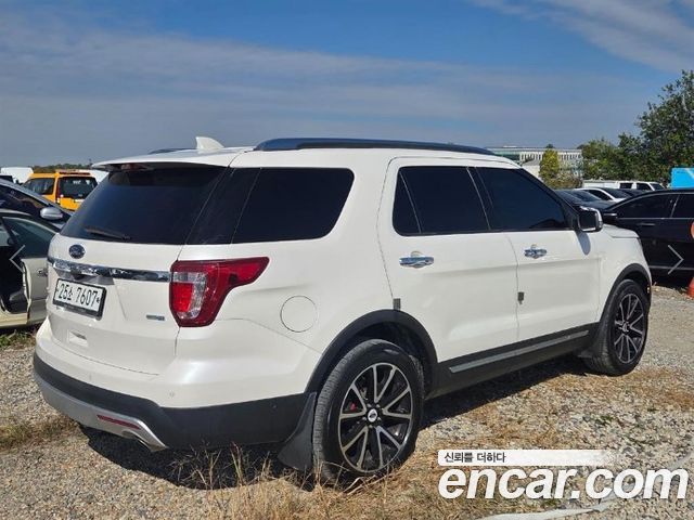 Ford Explorer 2017 — photo 4