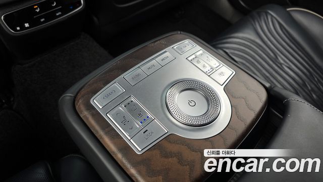 Genesis G80 2021 — photo 17