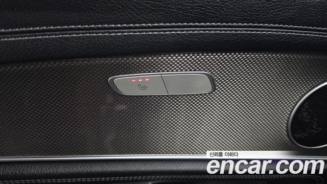 Mercedes-Benz E-Class 2017 — photo 19