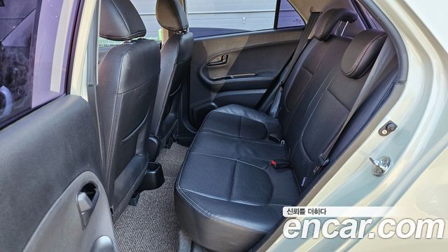 Kia morning 2012 — photo 10