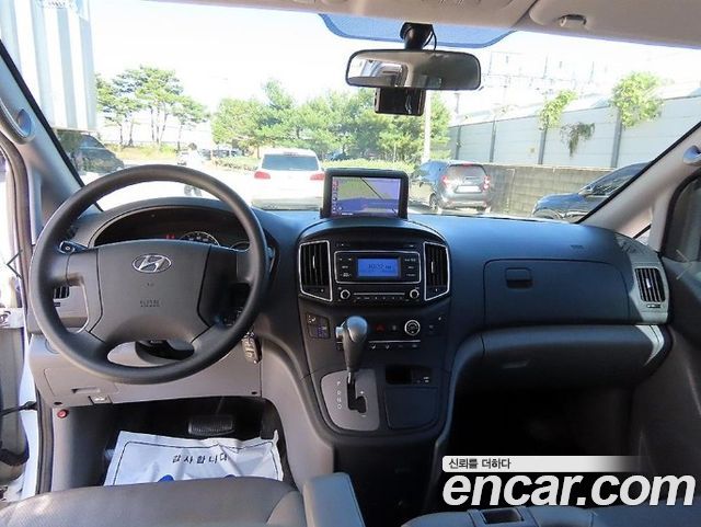 Hyundai Starex 2019 — photo 8