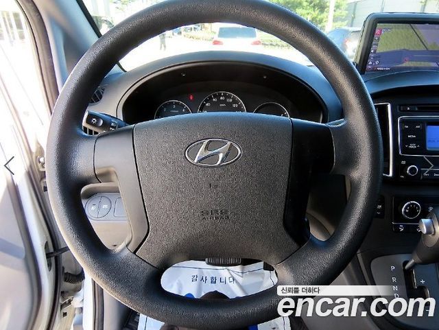 Hyundai Starex 2019 — photo 9