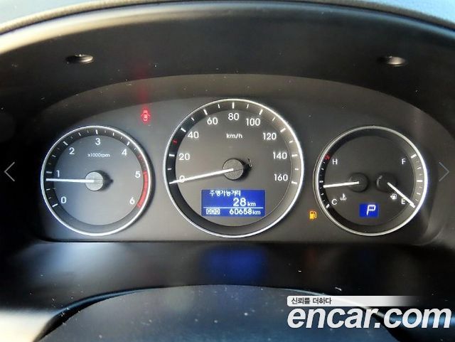 Hyundai Starex 2019 — photo 10