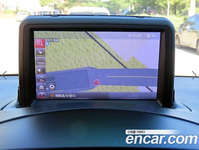 Hyundai Starex 2019 — photo 14