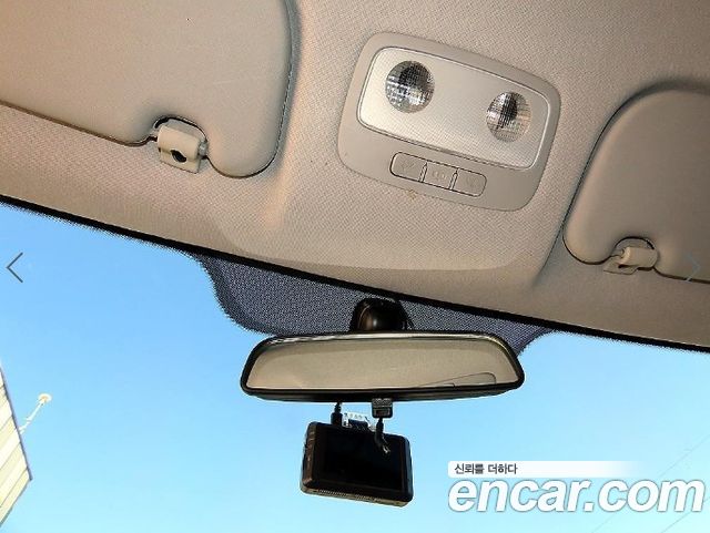 Hyundai Starex 2019 — photo 16