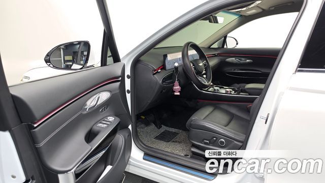 Genesis GV70 2025 — photo 13
