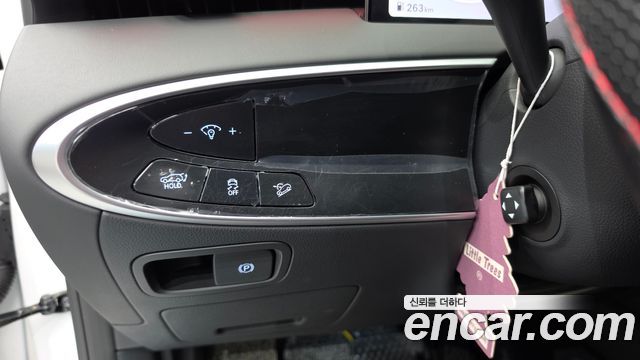 Genesis GV70 2025 — photo 22