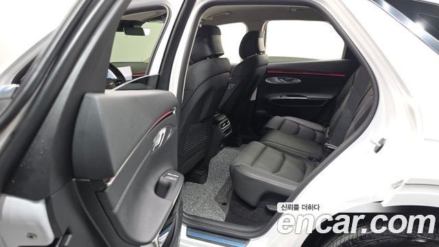 Genesis GV70 2025 — photo 16