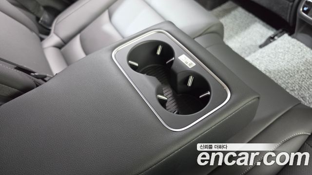 Genesis GV70 2025 — photo 30