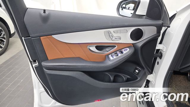 Mercedes-Benz GLC-Class 2023 — photo 14
