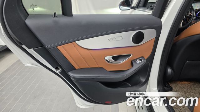 Mercedes-Benz GLC-Class 2023 — photo 15