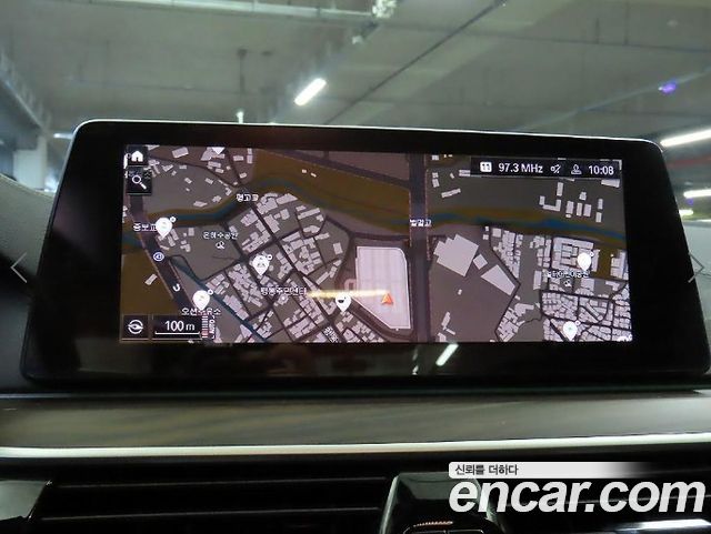 BMW 5-Series 2020 — photo 13
