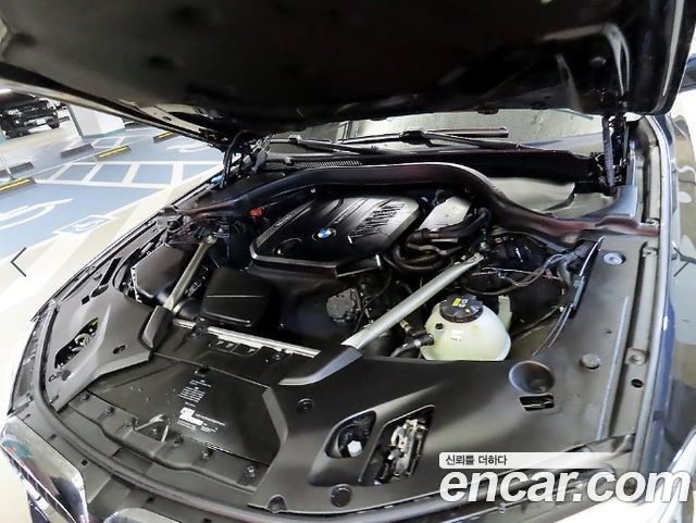 BMW 5-Series 2020 — photo 19