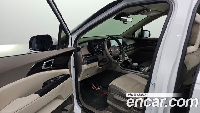 Kia Canival 2022 — photo 13