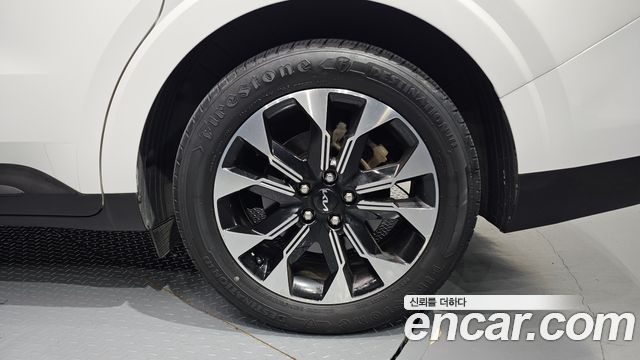 Kia Canival 2022 — photo 7