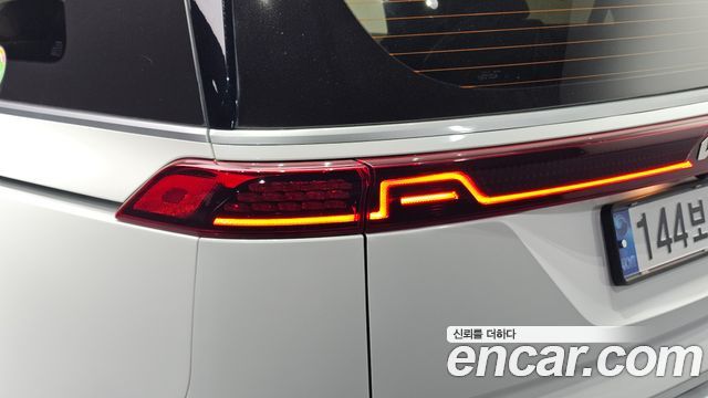 Kia Canival 2022 — photo 9