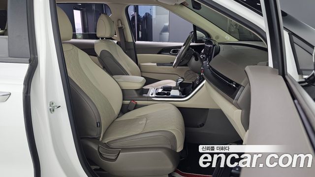 Kia Canival 2022 — photo 16