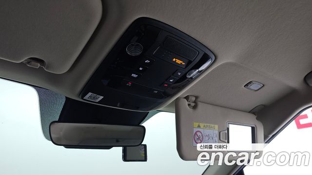Kia Canival 2022 — photo 27