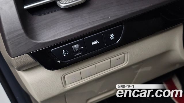 Kia Canival 2022 — photo 28