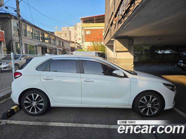 Hyundai i30 2017 — photo 3