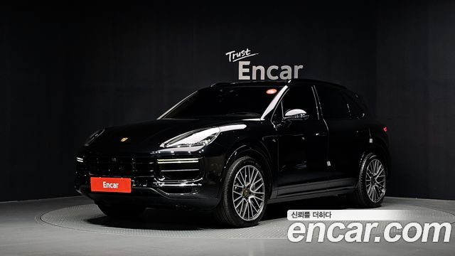 Porsche Cayenne 2020 — photo 1