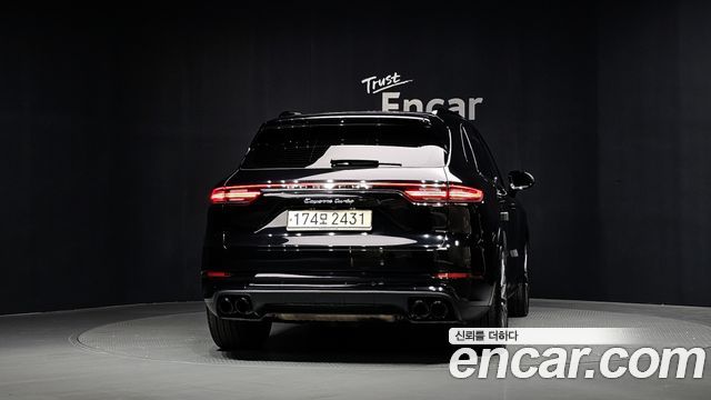 Porsche Cayenne 2020 — photo 4