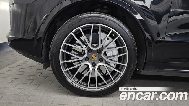 Porsche Cayenne 2020 — photo 5