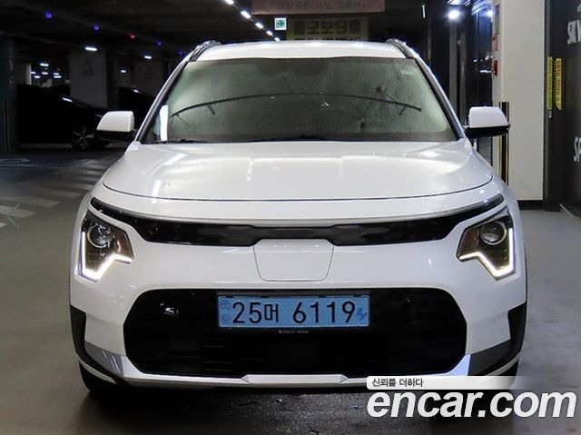 Kia Niro 2023 — photo 2