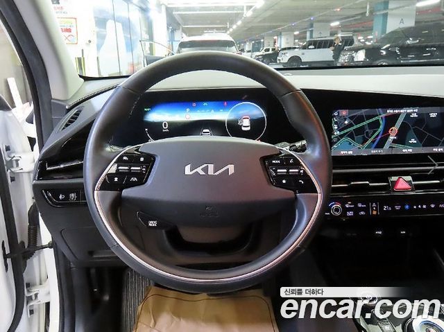 Kia Niro 2023 — photo 8
