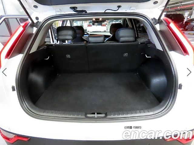 Kia Niro 2023 — photo 18