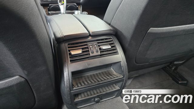 BMW 5-Series 2013 — photo 19