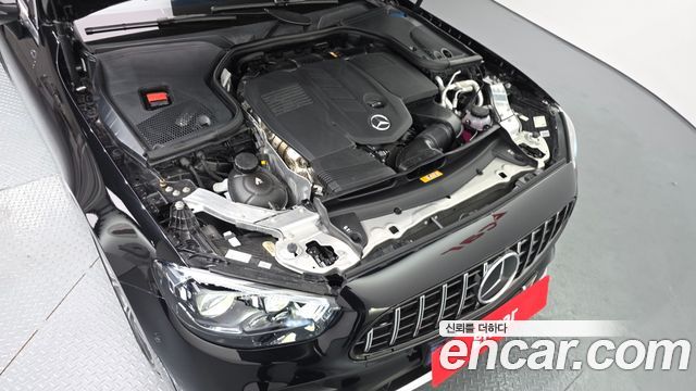 Mercedes-Benz E-Class 2023 — photo 6