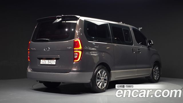 Hyundai Starex 2019 — photo 2